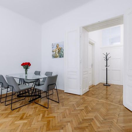 Stylish Vienna Apartment Экстерьер фото